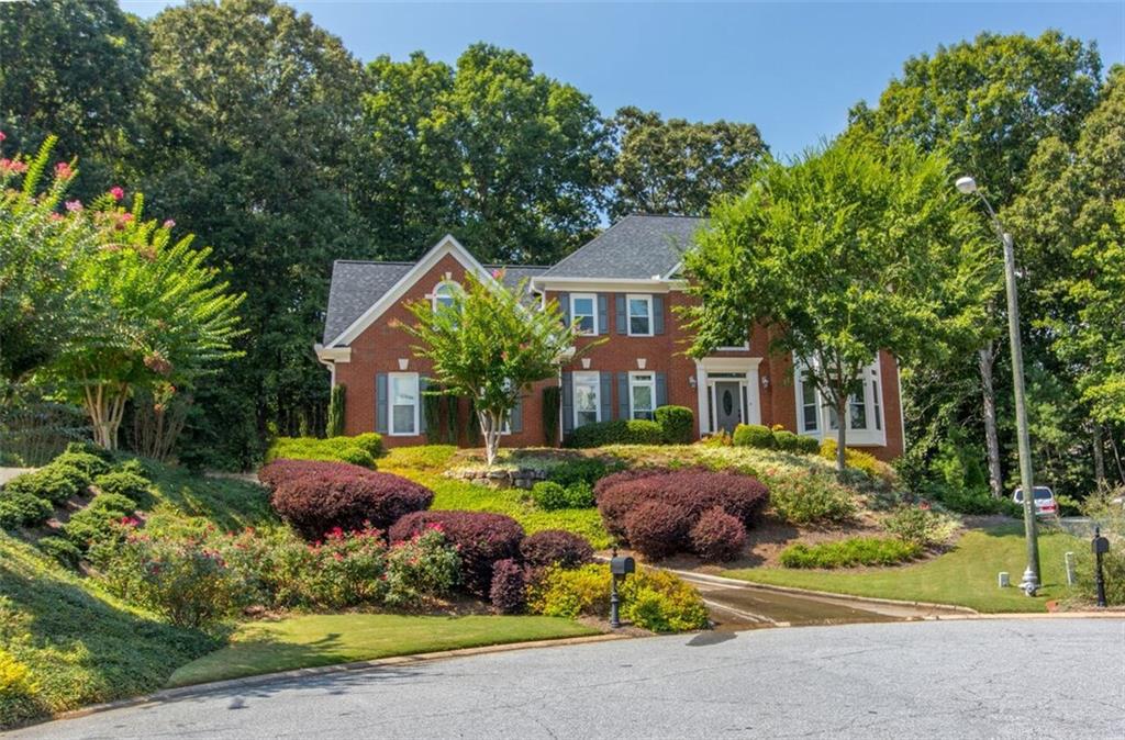 209 Wellesley Ct., Woodstock, GA 30189
