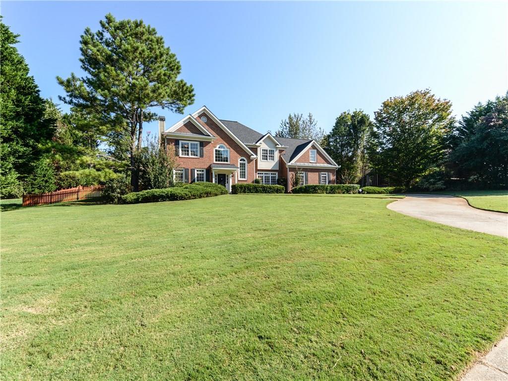 1050 Devereux Chase, Roswell, GA 30075