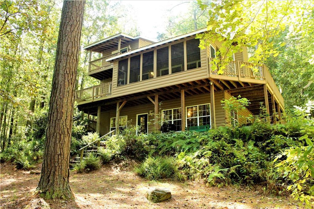 259 Reindeer Ln., Talking Rock, GA 30175