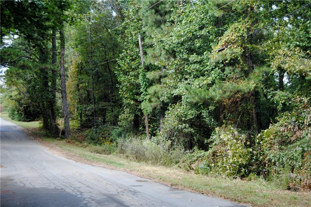 6265 Laurel Wood Tr., Flowery Branch, GA 30542