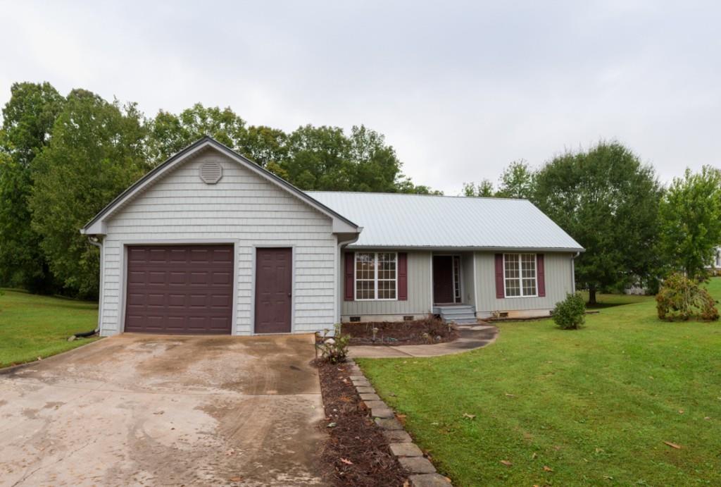 8665 Loy Ln., Gainesville, GA 30506