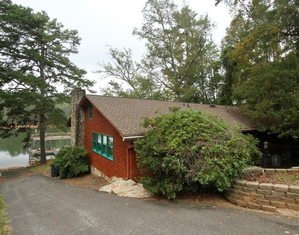 8240 Bennett Ln., Gainesville, GA 30506
