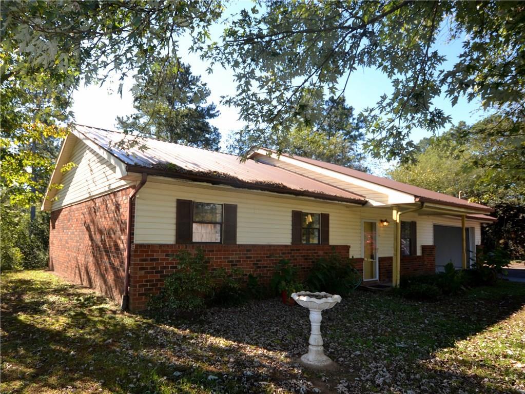 125 Pineapple Dr., Calhoun, GA 30701