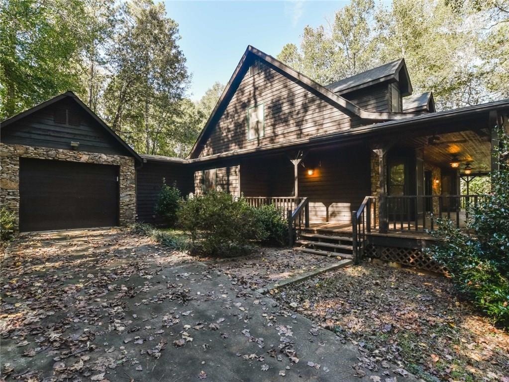 1447 Oleander Dr., Lilburn, GA 30047