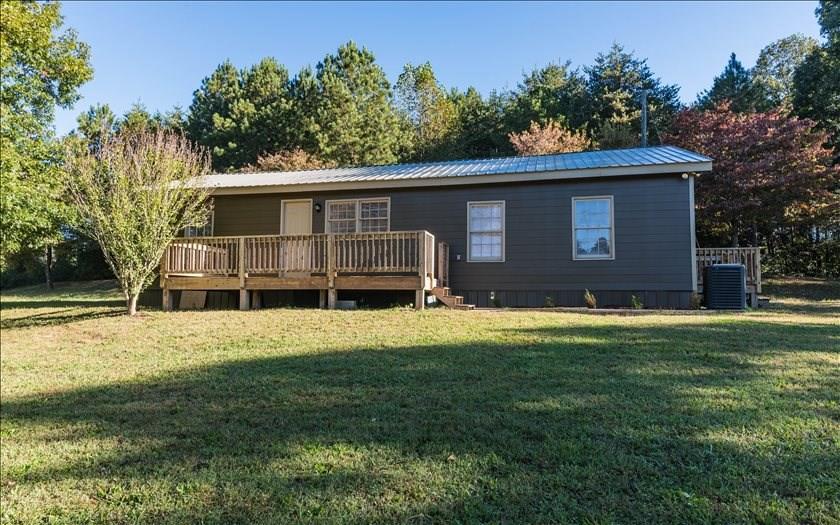 7861 Henderson Mtn Rd., Jasper, GA 30143