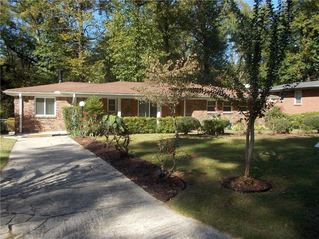 2558 Woodacres Rd., Atlanta, GA 30345