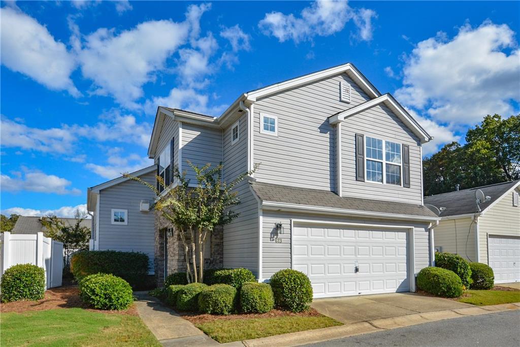 673 Bedford Ct., Woodstock, GA 30188