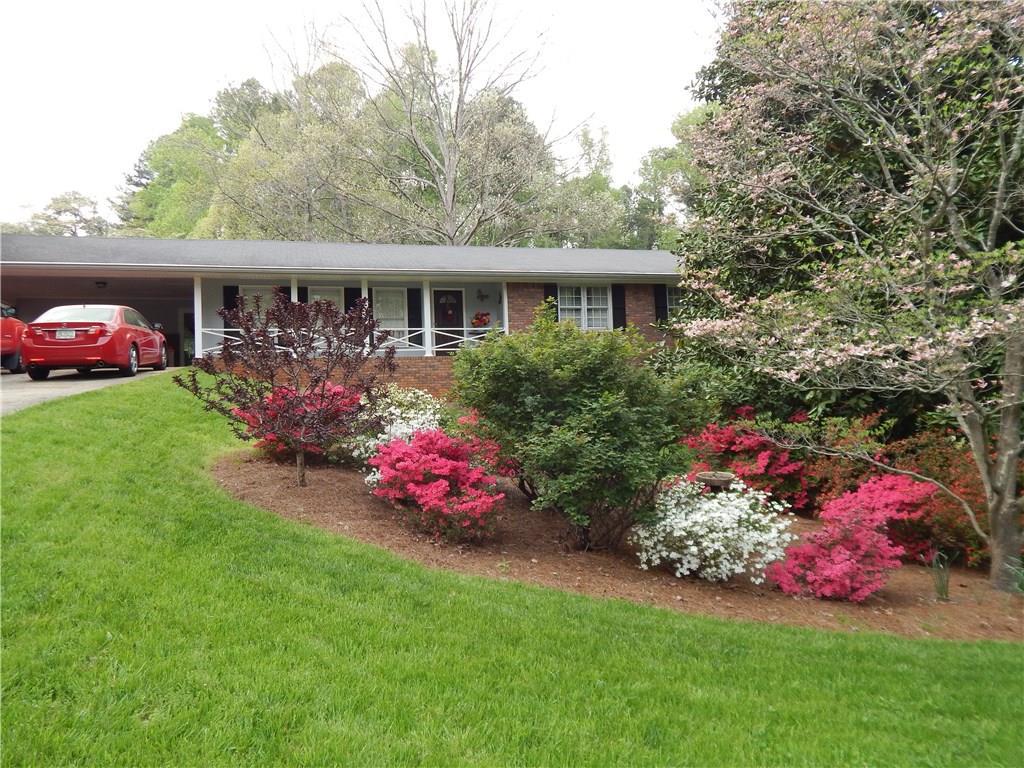 691 Favorwood Dr., Marietta, GA 30060