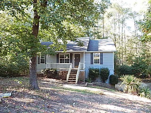 208 Halehaven Dr., Douglasville, GA 30134