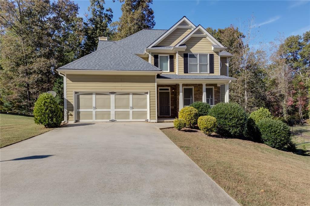 6141 Long Shore Dr., Douglasville, GA 30135