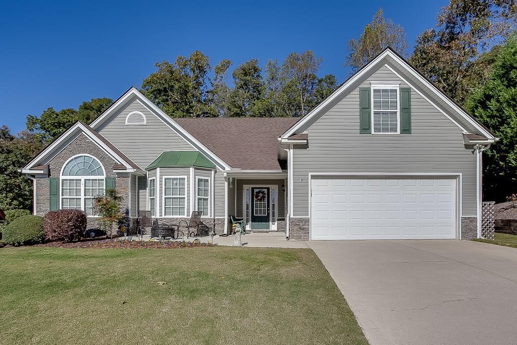 6732 Carriage Walk Ln., Flowery Branch, GA 30542