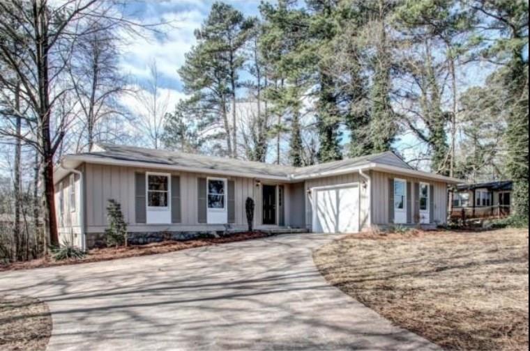 221 Caboose Ln., Woodstock, GA 30189