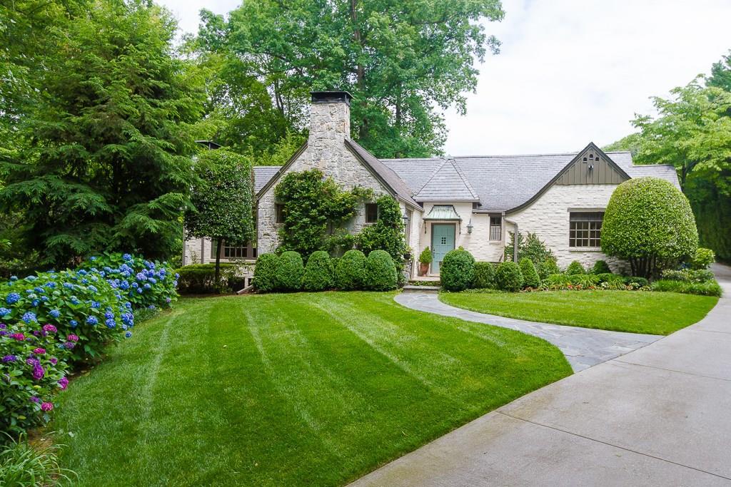 340 Brentwood Dr., Atlanta, GA 30305