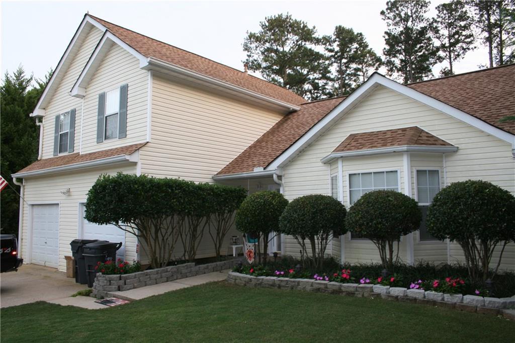 6725 Manor Creek Dr., Douglasville, GA 30135