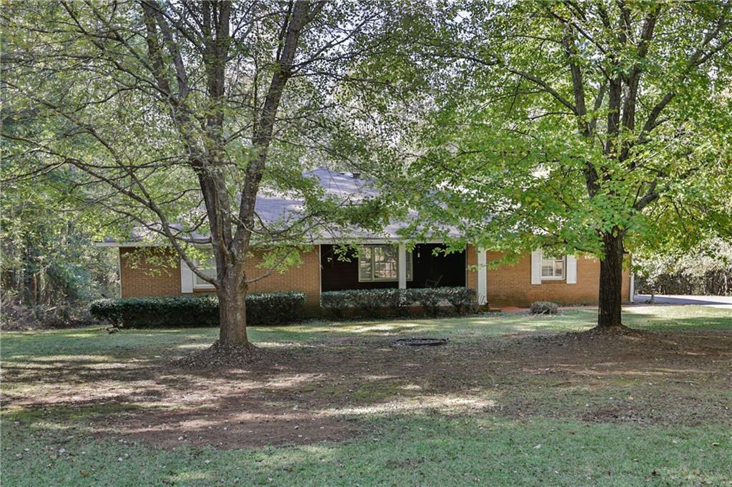 489 Cedar Ridge Rd., Monroe, GA 30656