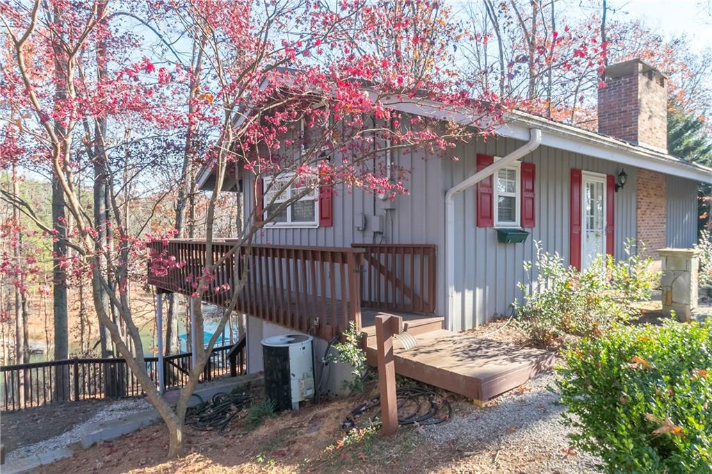 8285 Bennett Ln., Gainesville, GA 30506