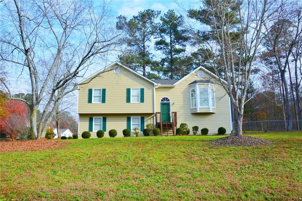 251 Silverthorne Pass, Douglasville, GA 30134