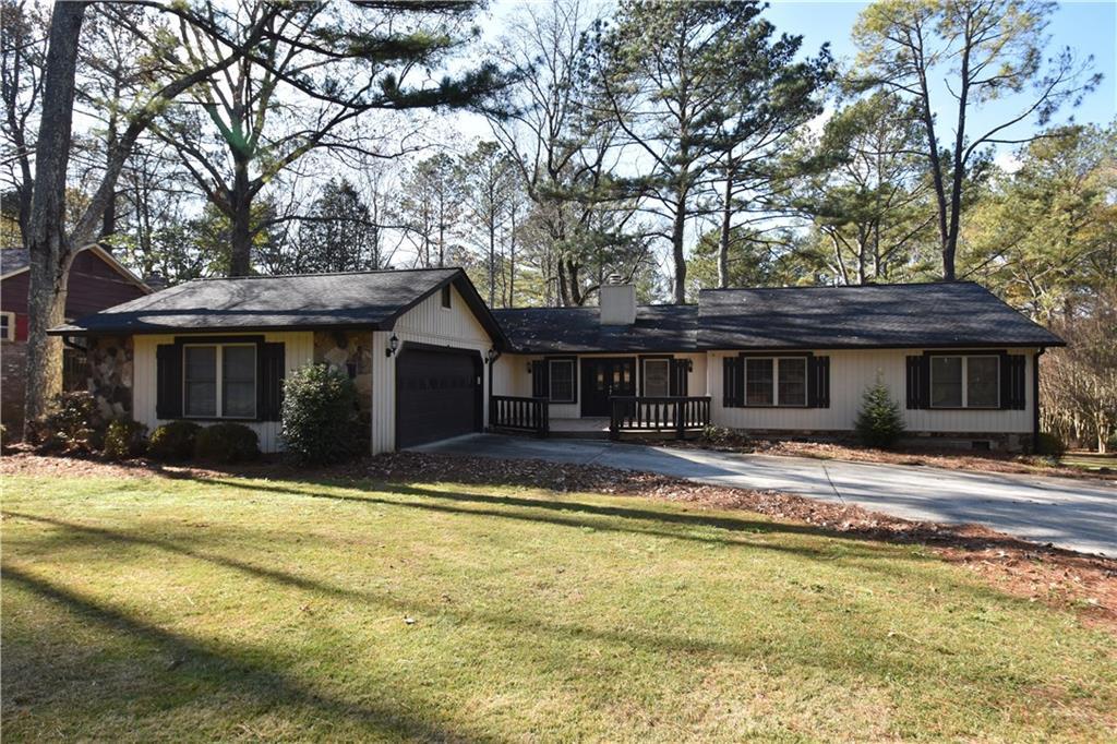 3725 Hunting Ridge Dr., Lilburn, GA 30047