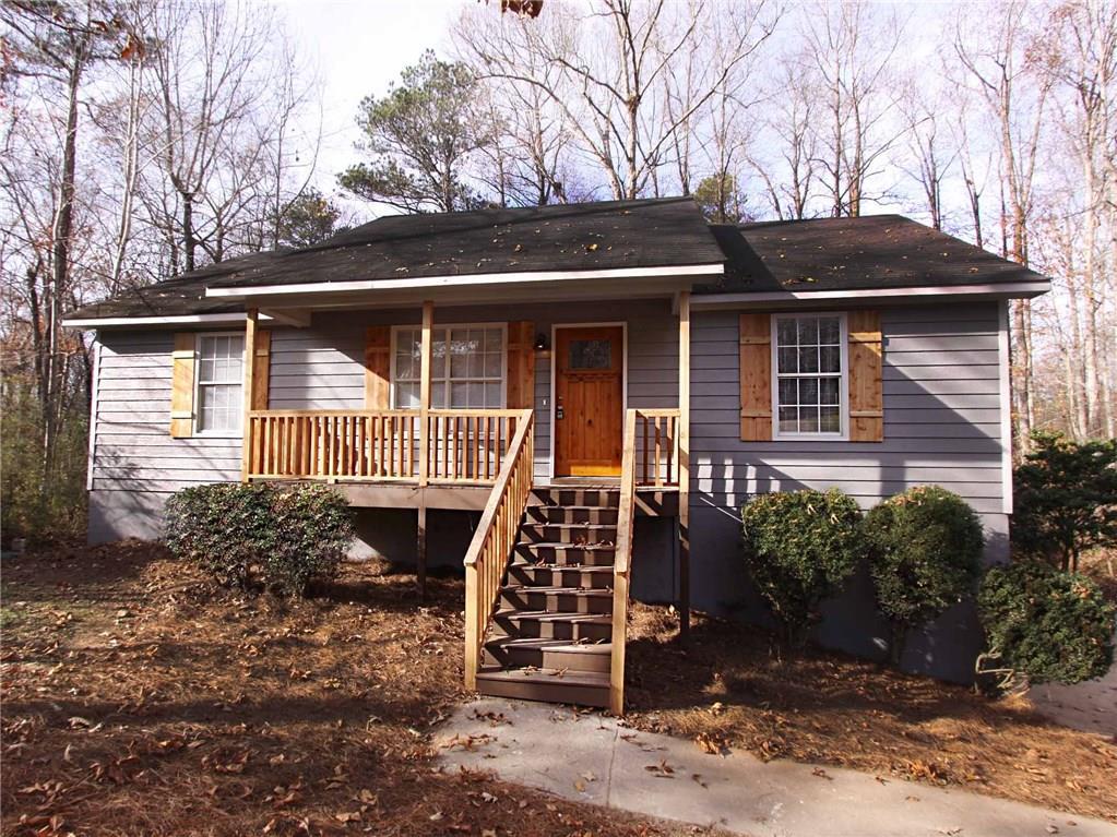 208 Halehaven Dr., Douglasville, GA 30134
