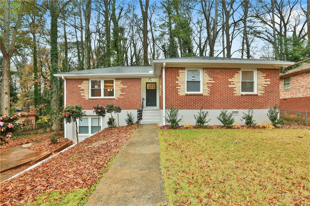 2737 Rollingwood Ln., Atlanta, GA 30316