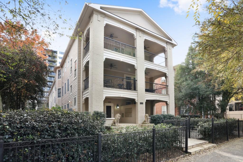259 14th St. #201, Atlanta, GA 30309