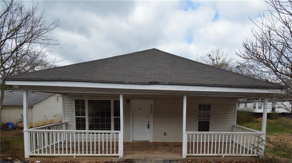 585 Shadburn Ave., Buford, GA 30518