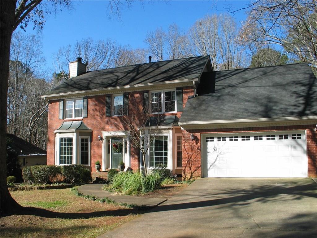 615 Ridgemont Dr., Roswell, GA 30076