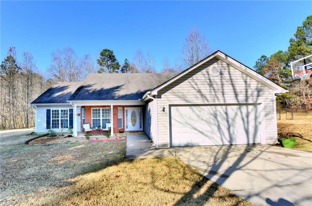 1035 Oak Valley Rd., Dacula, GA 30019