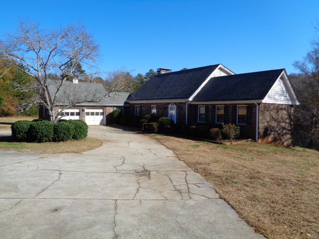 4545 Twin Lakes Dr., Monroe, GA 30656