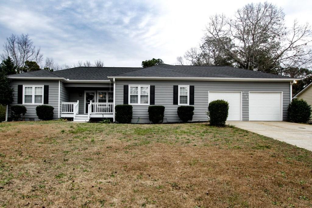 1220 Brookton Dr., Dacula, GA 30019