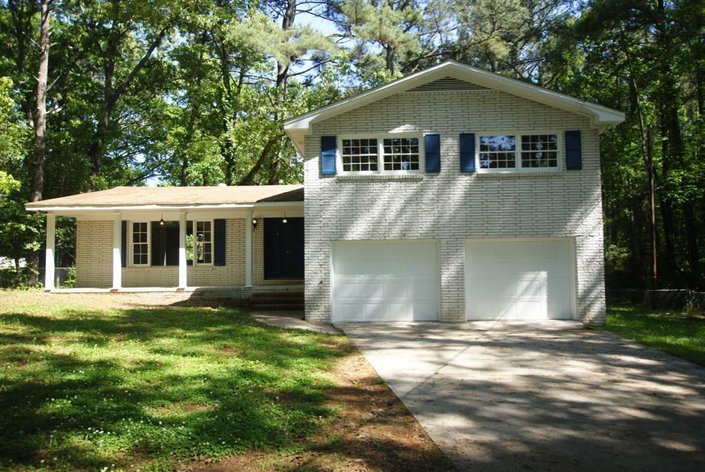 4372 Burns Rd., Lilburn, GA 30047