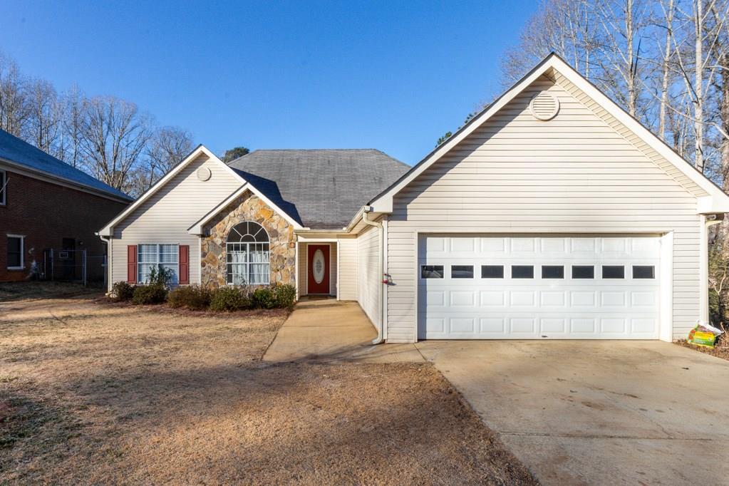 331 Thornbush Trace, Lawrenceville, GA 30046