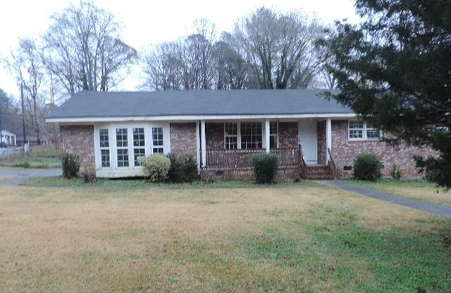 2315 Surrey Tr., Atlanta, GA 30349