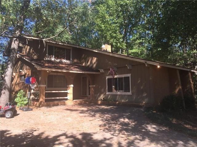 780 Swamp Creek Dr., Jonesboro, GA 30238