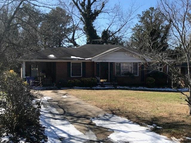 1724 Valencia Rd., Decatur, GA 30032