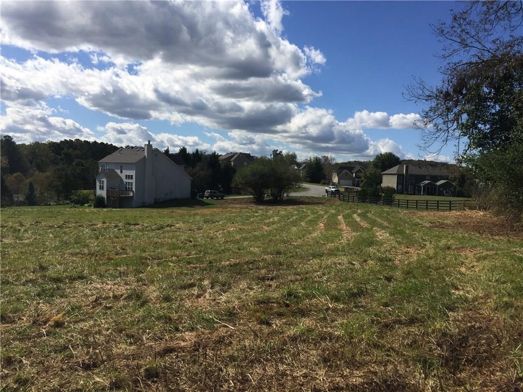 126 Hollytrace Ln., Ball Ground, GA 30107