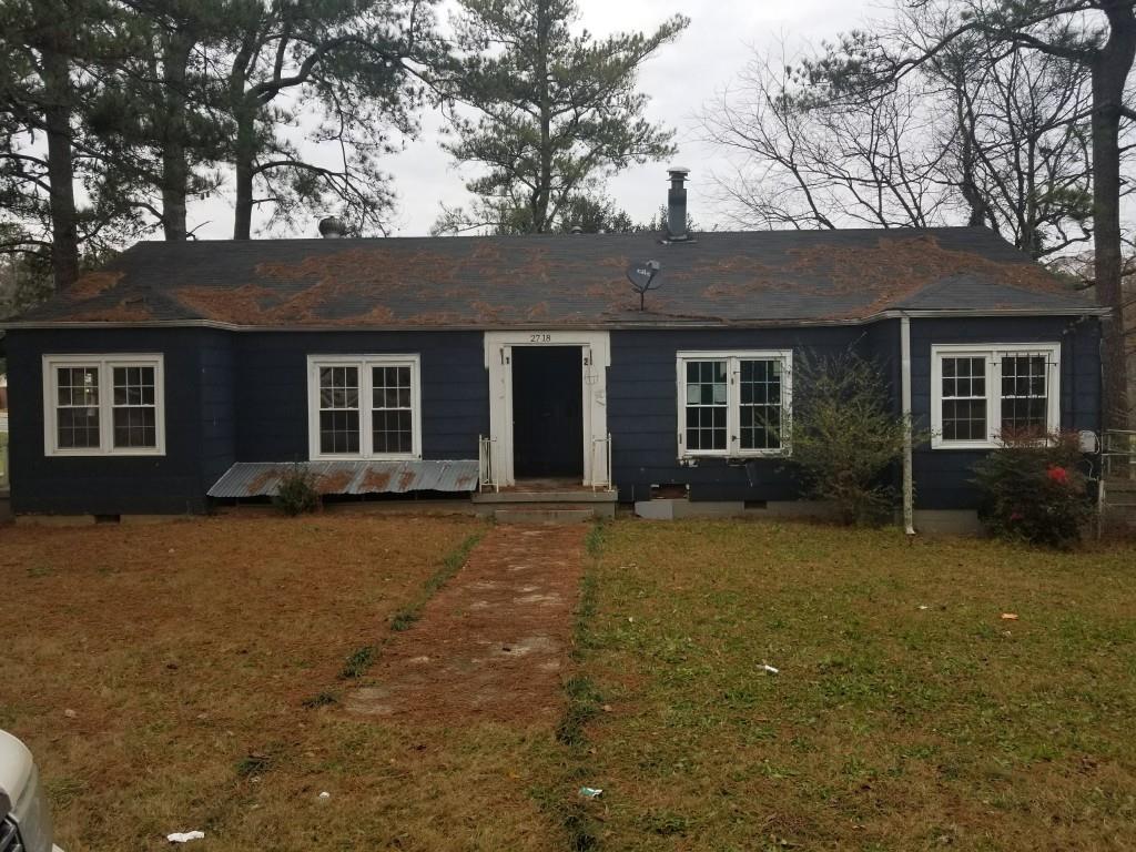 2718 Miles Cir., East Point, GA 30344