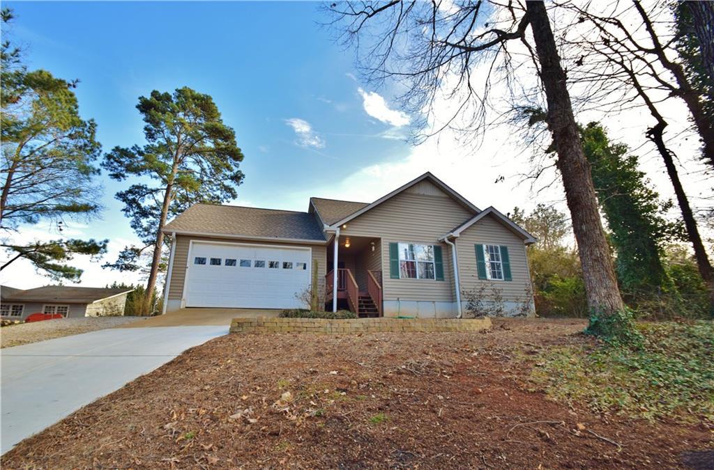 6130 Oak Hill Dr., Flowery Branch, GA 30542