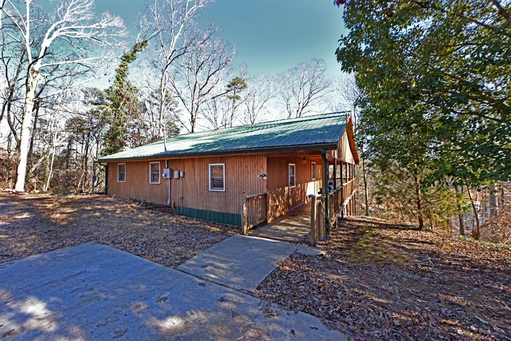 4760 Shirley Rd., Gainesville, GA 30506