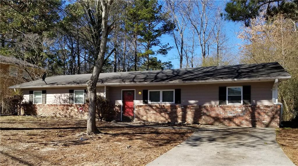 3655 Leisure Ln., Atlanta, GA 30349