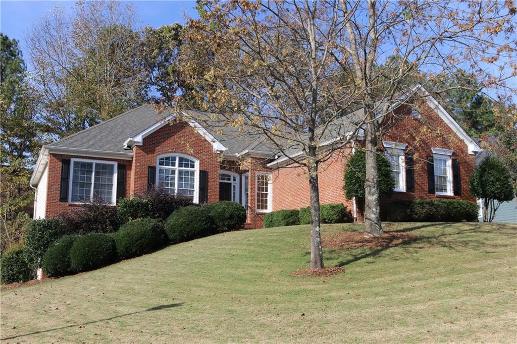 5492 Blue Cedar Dr., Sugar Hill, GA 30518