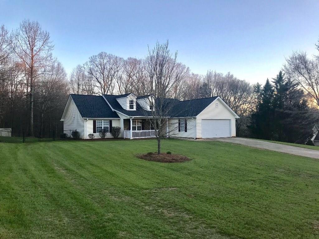 147 Lauren Marie Dr., Braselton, GA 30517