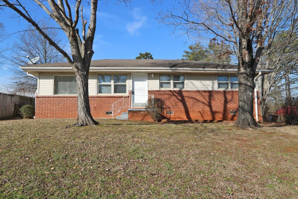 202 Rockin Hill Dr., Marietta, GA 30060