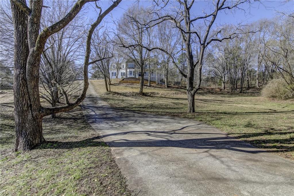 4289 Earney Rd., Woodstock, GA 30188