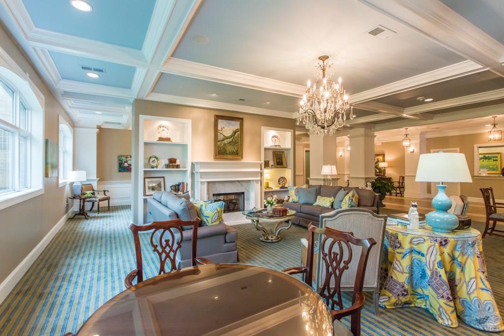 1800 Clairmont Lake #221, Decatur, GA 30033