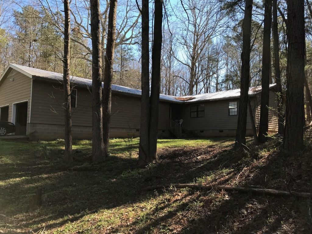 5721 Wayne Dr., Flowery Branch, GA 30542