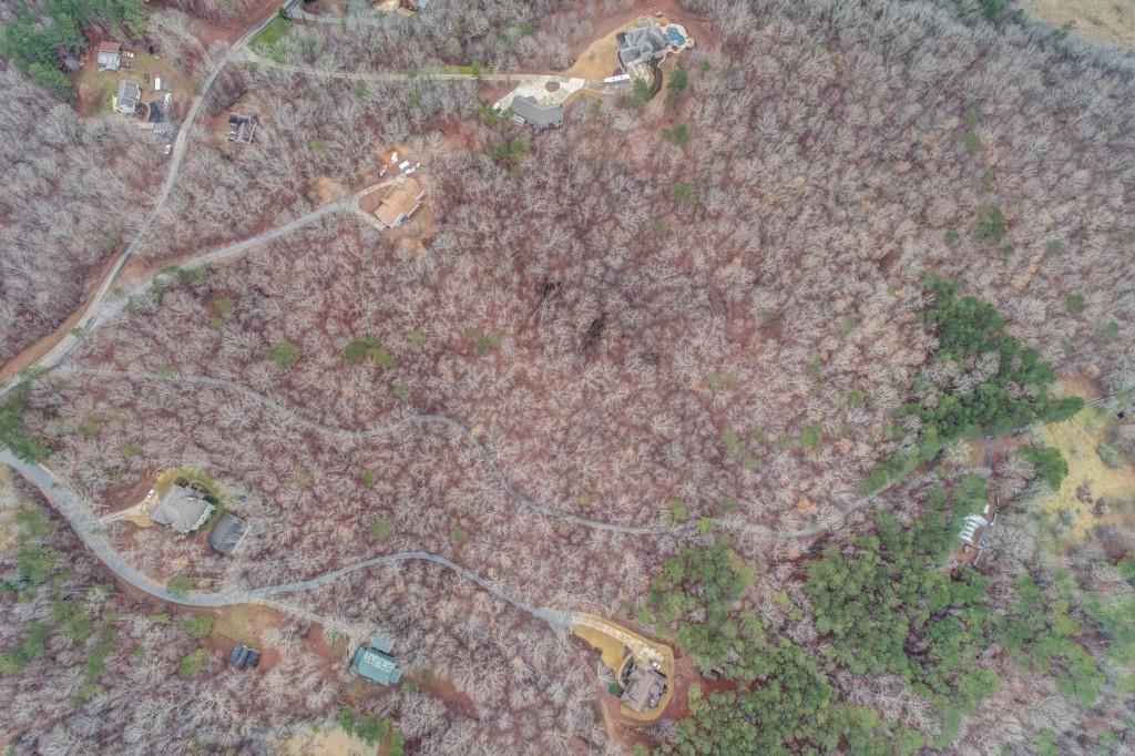 892 Flatbottom Rd., Ball Ground, GA 30107