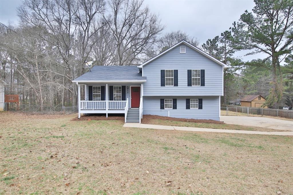 48 Halehaven Dr., Douglasville, GA 30134