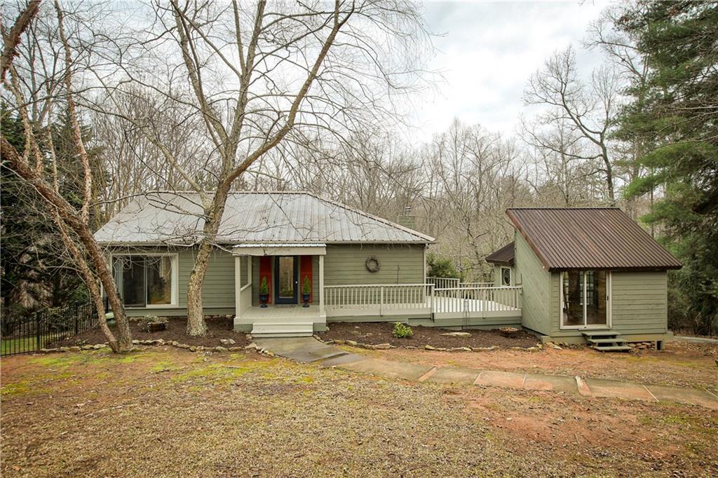 8248 Bow Tr., Woodstock, GA 30188