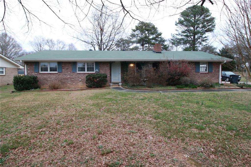 2662 Skyland Dr., Snellville, GA 30078